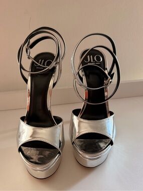 Jennifer Lopez Metallic Silver Platform Sandals with Ankle Straps